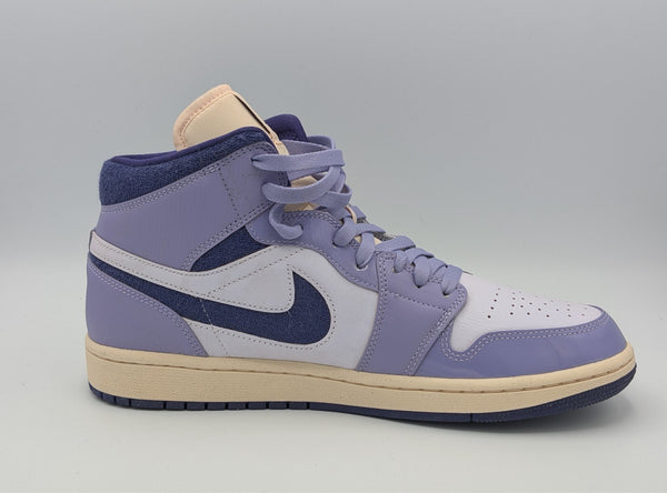 Nike WMNS Air Jordan 1 Mid SE (DZ3745-500): Sky J LT Purple / Sky J Purple