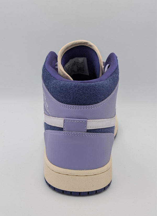 Nike WMNS Air Jordan 1 Mid SE (DZ3745-500): Sky J LT Purple / Sky J Purple